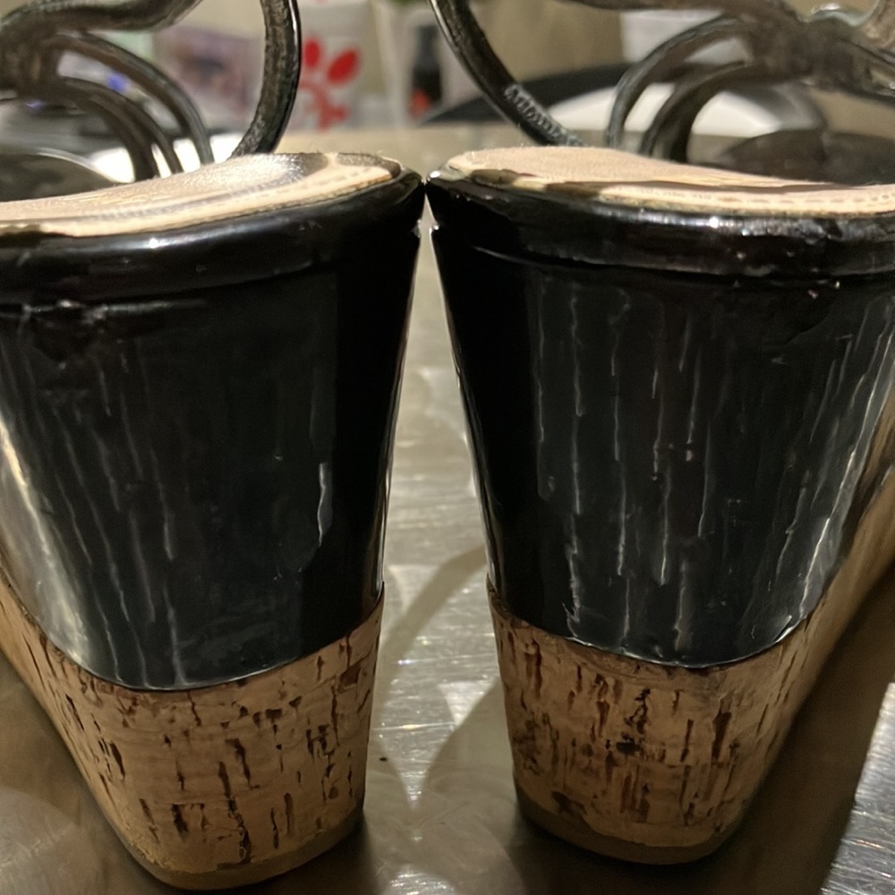 Prada black patent leather wedge sandals size 6.5 - Picture 6 of 7